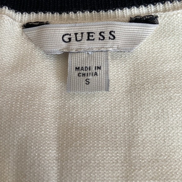 Guess Sweater with shoulder cutouts. NWOT - Picture 5 of 9